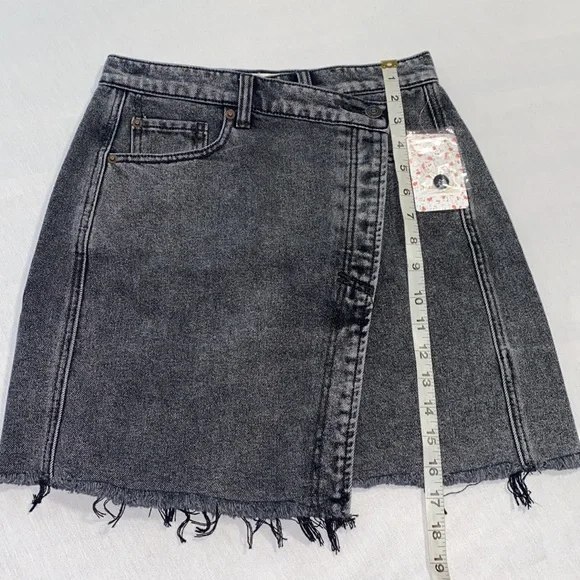 Free People Parker Wrap Demin Skirt Sz 25 - Picture 6 of 13